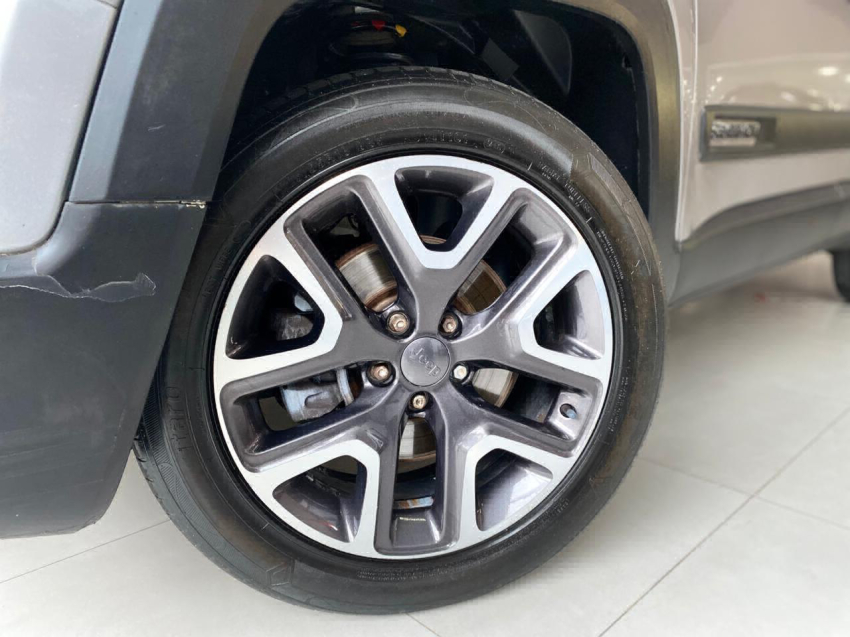 jeep renegade 1.8 16v flex longitude 4p automatico 5p 2021