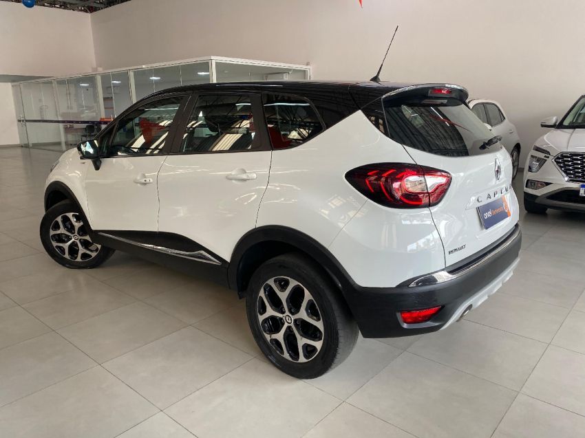 renault captur 1.6 16v sce flex bose x-tronic 5p automatico 20216