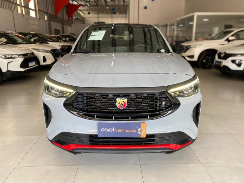 fiat fastback 1.3 turbo 270 flex abarth at6 5p automatico 20251