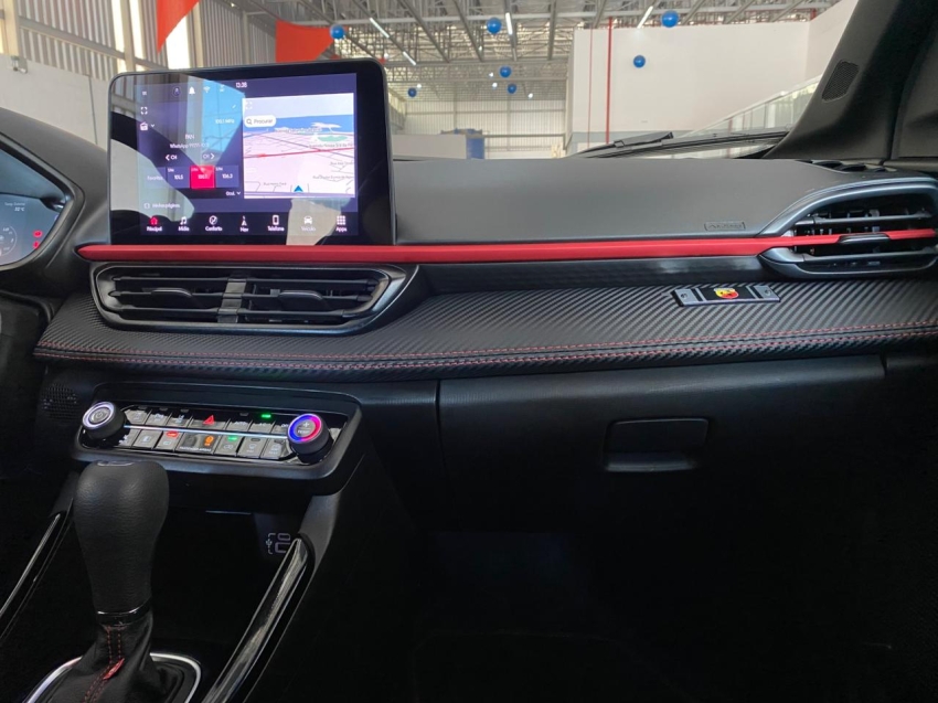 fiat fastback 1.3 turbo 270 flex abarth at6 5p automatico 202511