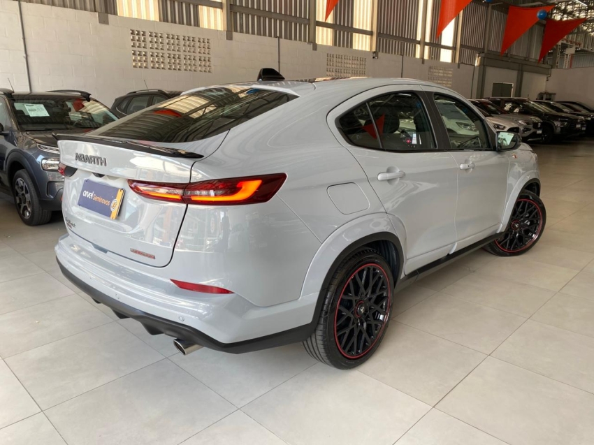 fiat fastback 1.3 turbo 270 flex abarth at6 5p automatico 20255