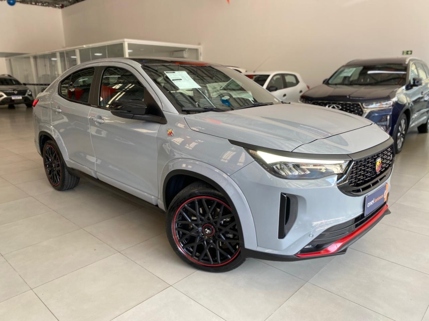 fiat fastback 1.3 turbo 270 flex abarth at6 5p automatico 20252