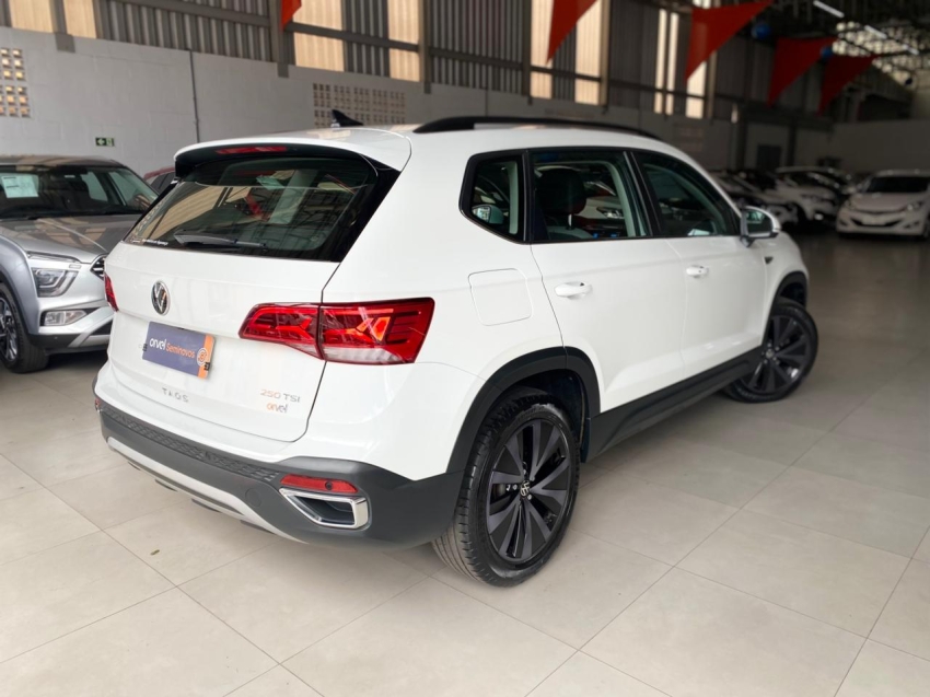 volkswagen taos 1.4 250 tsi total flex comfortline automatico 5p 20245