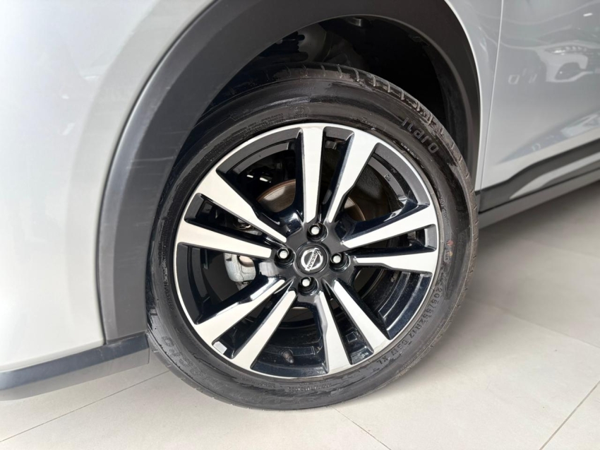 nissan kicks 1.6 16v flexstart exclusive xtronic flex 5p automatico 20223