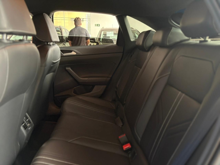 volkswagen nivus 1.0 200 tsi total flex highline automatico 5p 20258