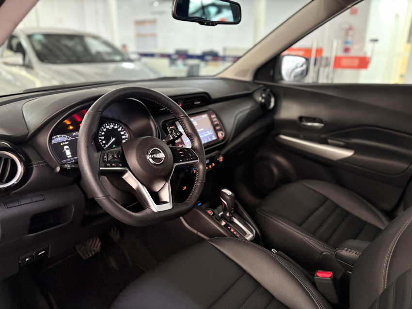 nissan kicks 1.6 16v flexstart exclusive xtronic flex 5p automatico 20239