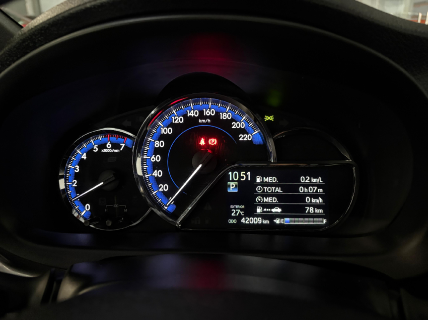 toyota yaris 1.5 16v flex xs connect multidrive 5p automatico 202311