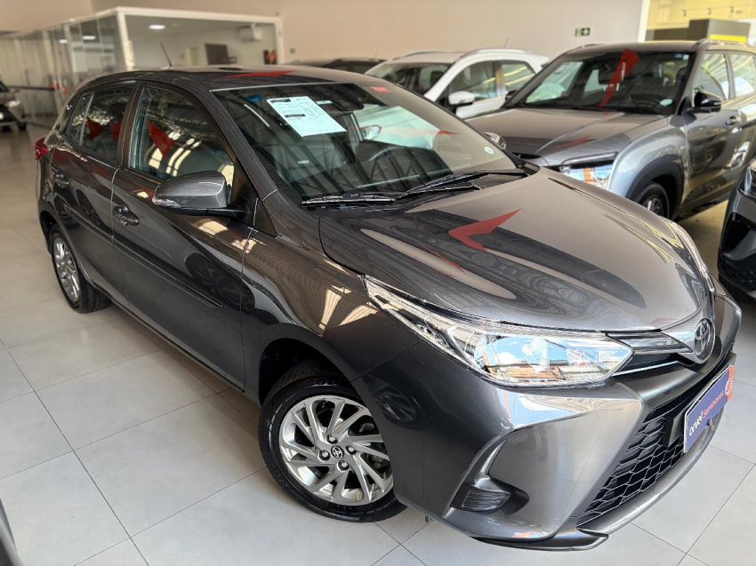 toyota yaris 1.5 16v flex xs connect multidrive 5p automatico 20231