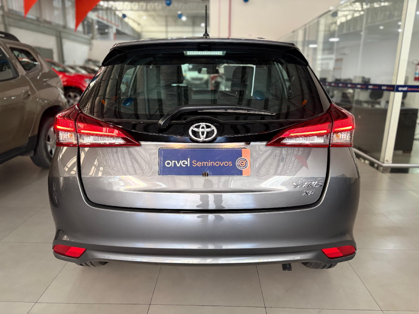 toyota yaris 1.5 16v flex xs connect multidrive 5p automatico 20235