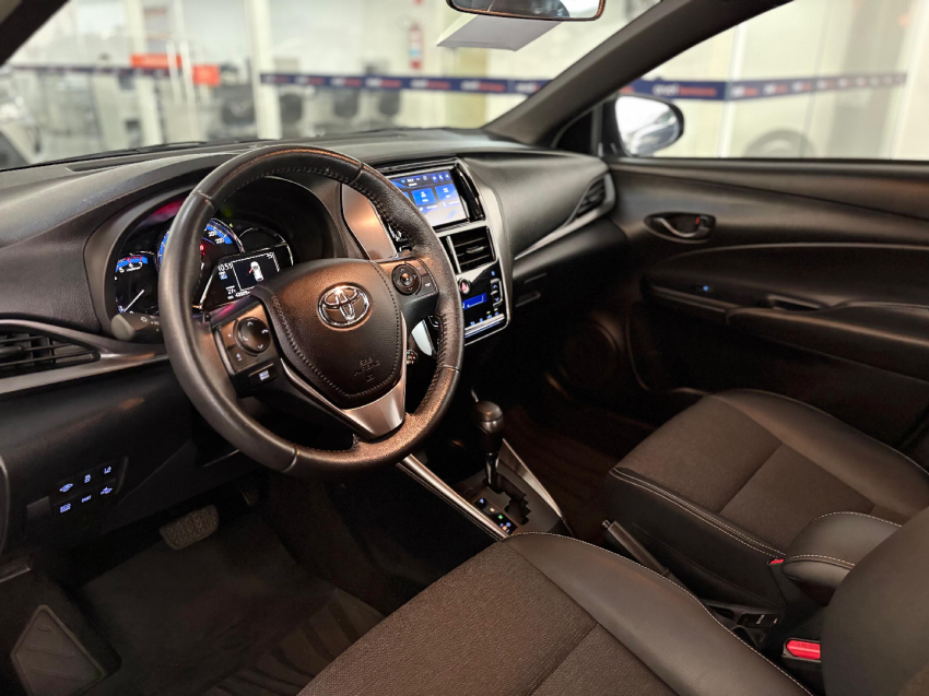 toyota yaris 1.5 16v flex xs connect multidrive 5p automatico 20239