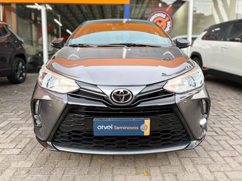 toyota yaris 1.5 16v flex xs multidrive 5p automatico 20241