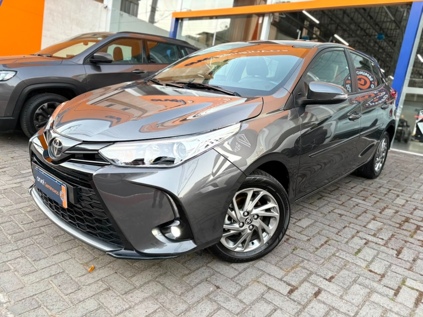 toyota yaris 1.5 16v flex xs multidrive 5p automatico 2024