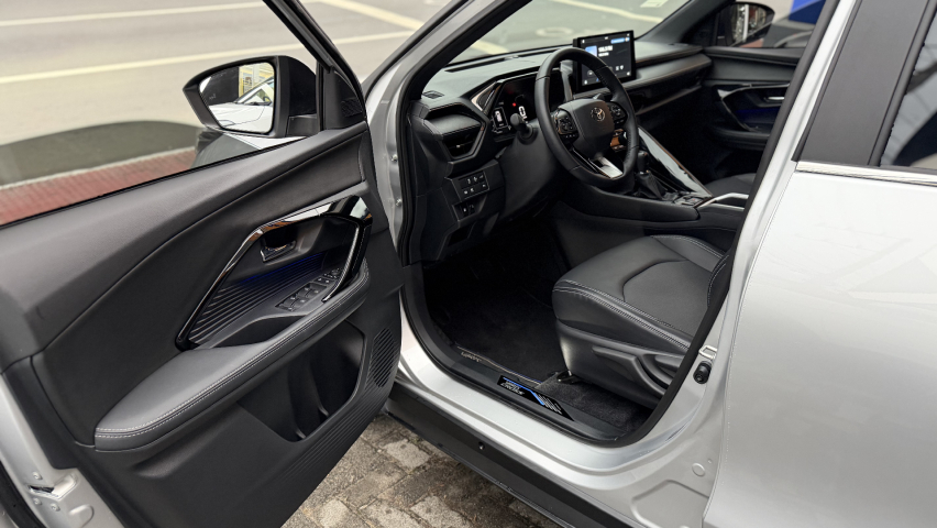 toyota yaris cross 1.5 vvt-i hybrid flex xrx cvt 5p automatico 202610