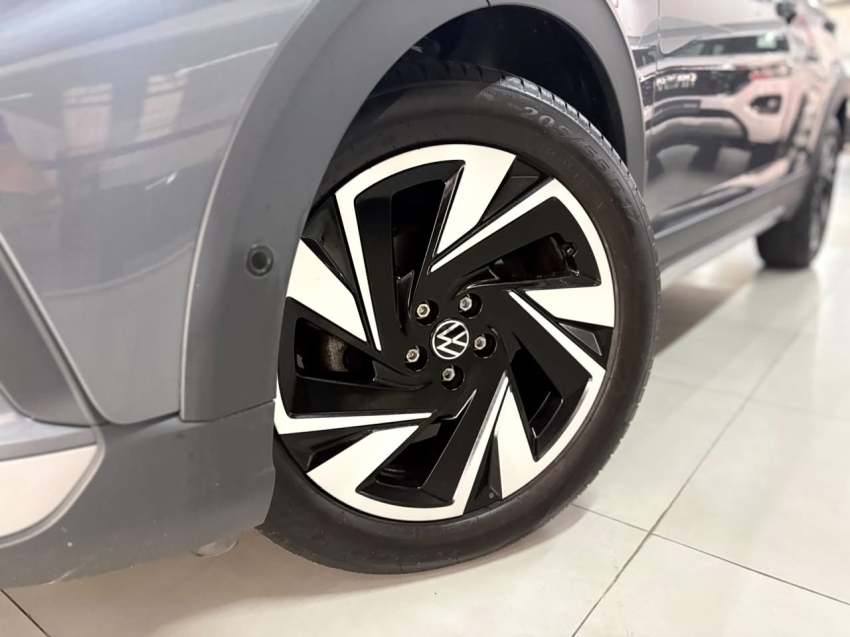 volkswagen nivus 1.0 200 tsi total flex highline automatico 5p 20263