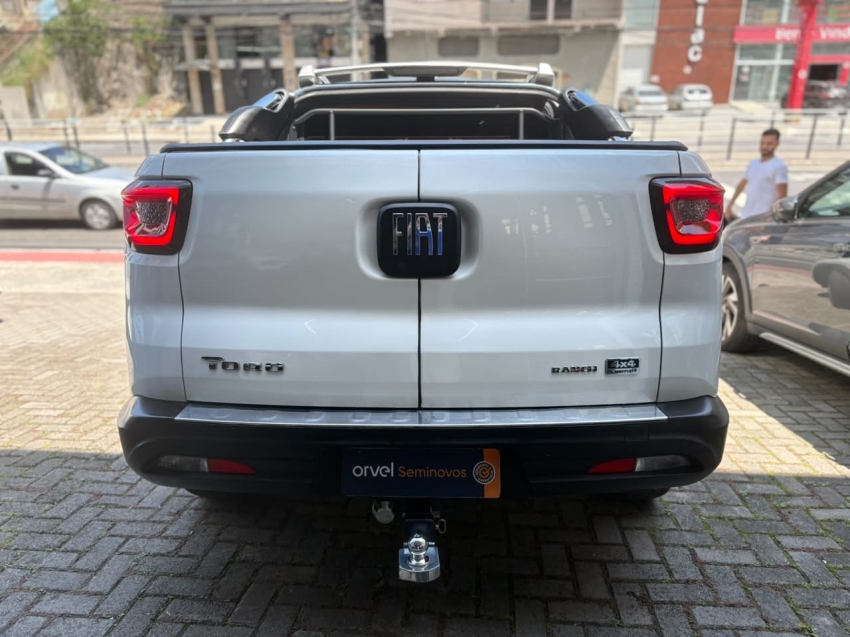 fiat toro 2.0 16v turbo diesel ranch 4wd at9 4p automatico 20224