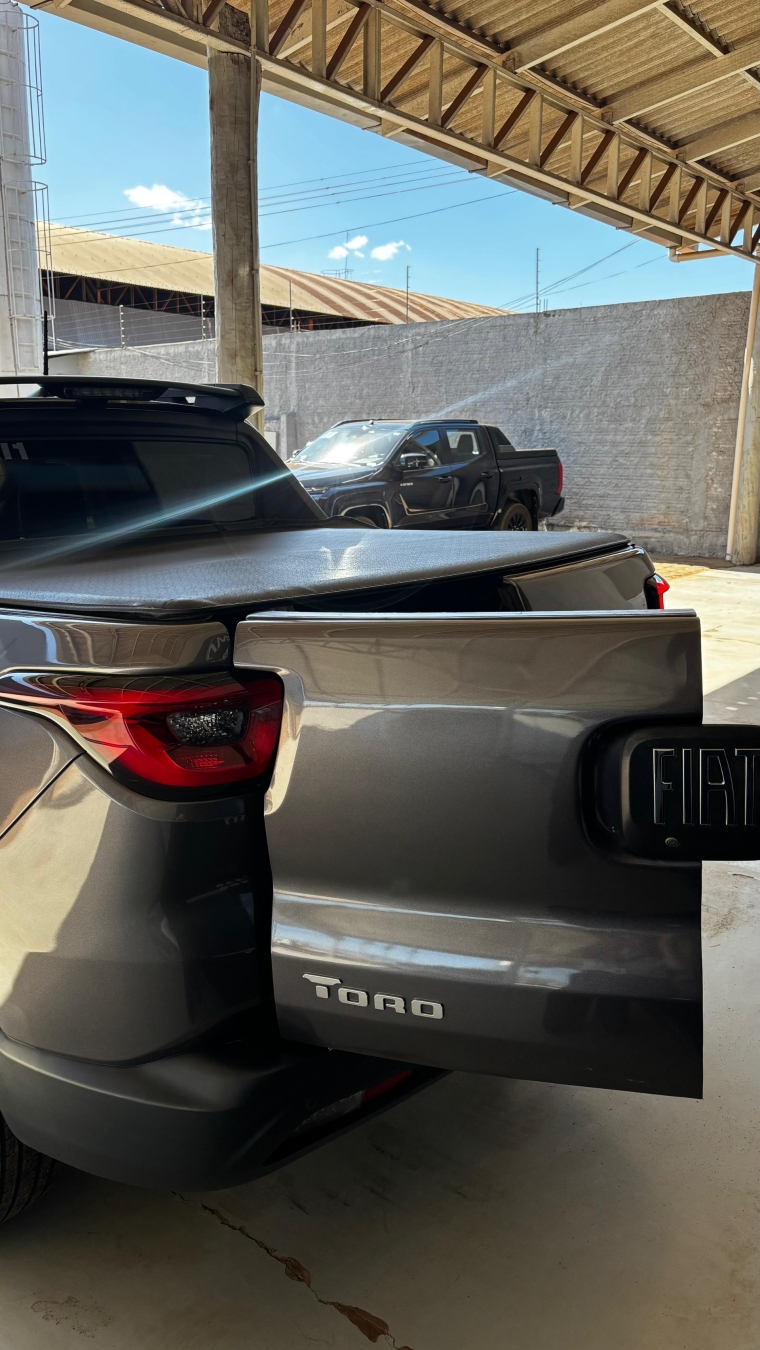 fiat toro 21/22 1.3 turbo 270 flex freedom at6 fiat toro 21/22 1.3 turbo 270 flex freedom at6