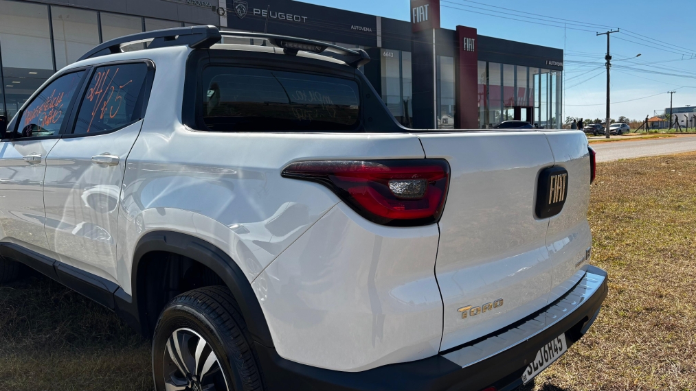 fiat toro 1.3 turbo 270 flex freedom at6 4p automatico 2025