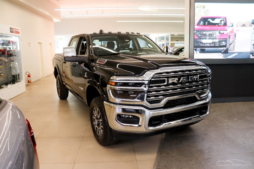 ram 3500 6.7 i6 turbo diesel limited longhorn cd 4x4 automatico 4p 2025