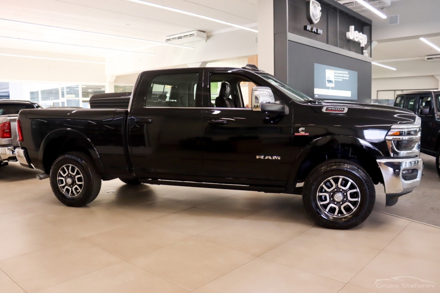 ram 3500 6.7 i6 turbo diesel limited longhorn cd 4x4 automatico 4p 2025