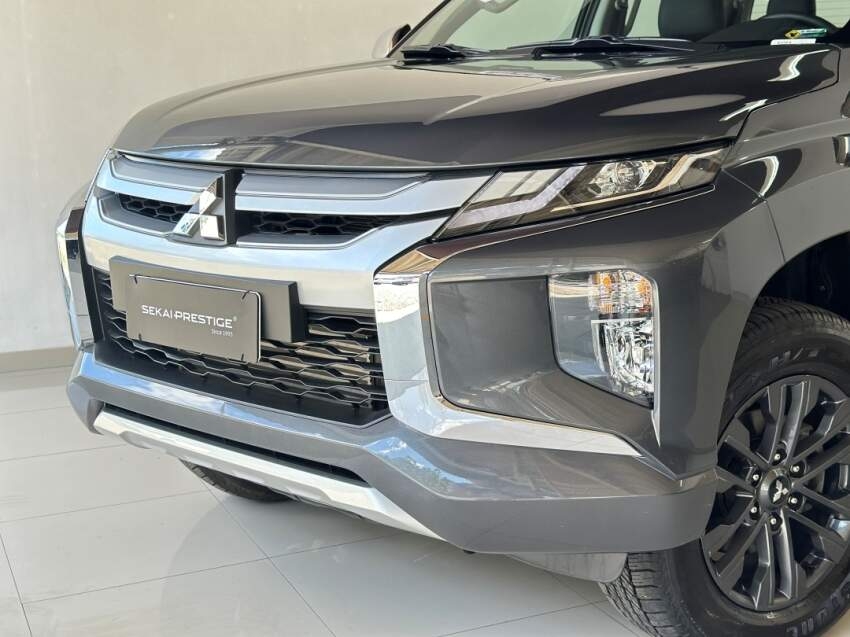 mitsubishi l200 triton sport hpe 2025