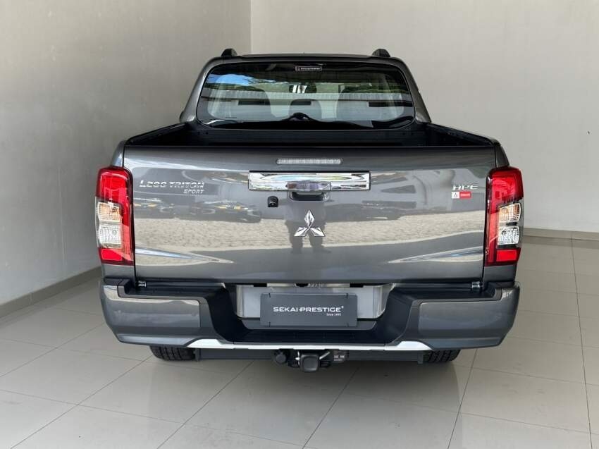 mitsubishi l200 triton sport hpe 2025