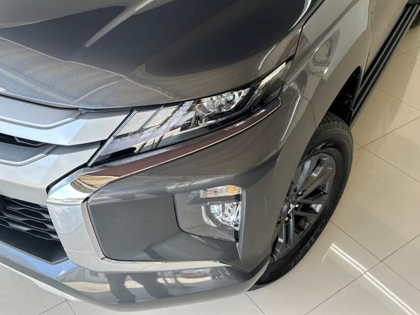 mitsubishi l200 triton sport hpe 2025