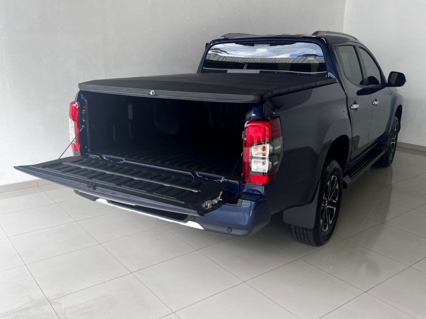 mitsubishi l200 triton sport hpes 2023