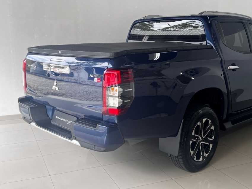 mitsubishi l200 triton sport hpes 2023