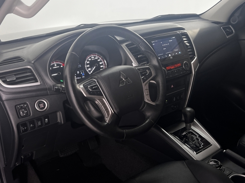 mitsubishi l200 triton sport hpes 2023