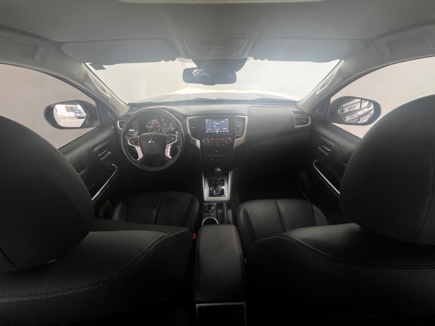 mitsubishi l200 triton sport hpes 2023