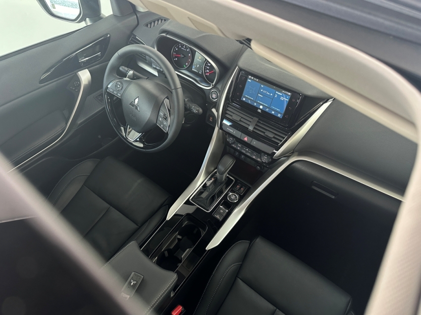 mitsubisgi eclipse cross hpes sawc 2025