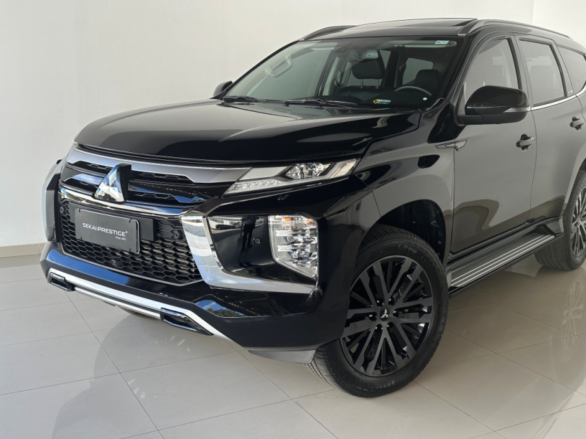 mitsubishi pajero sport legend 2024