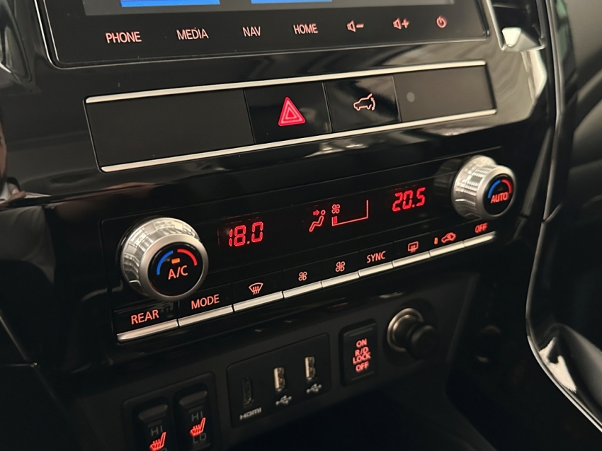 mitsubishi pajero sport legend 2024