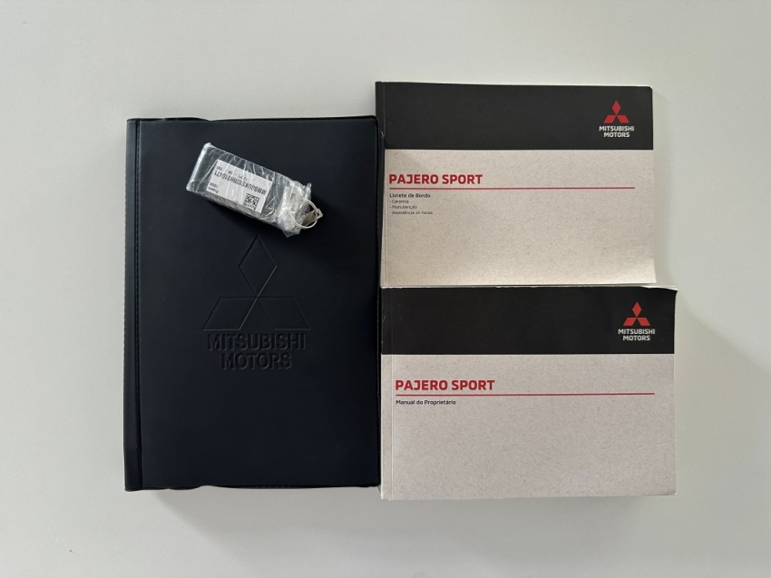 mitsubishi pajero sport legend 2024
