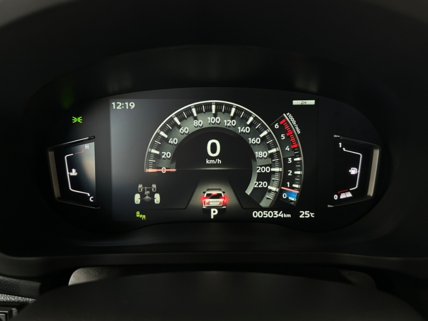 mitsubishi pajero sport legend 2024