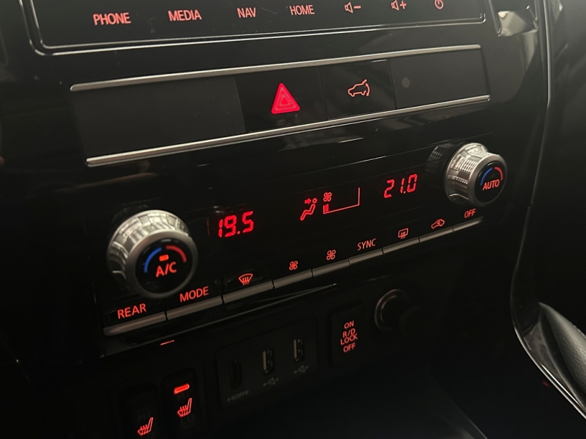 mitsubishi pajero sport legend 2024
