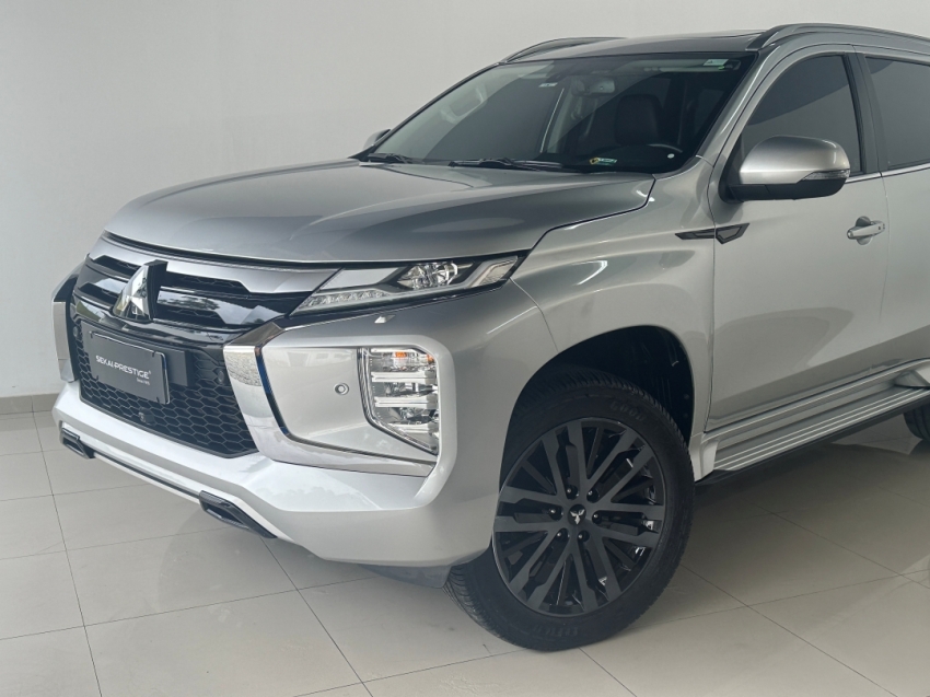 mitsubishi pajero sport legend 2024