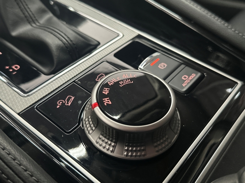 mitsubishi pajero sport legend 2024