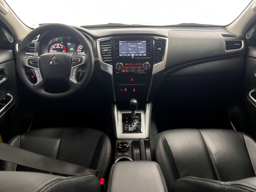 mitsubishi l200 triton sport hpes 2025
