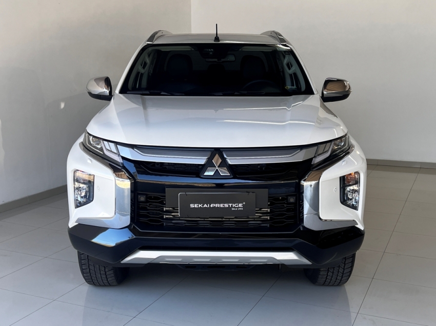 mitsubishi l200 triton sport hpes 2025