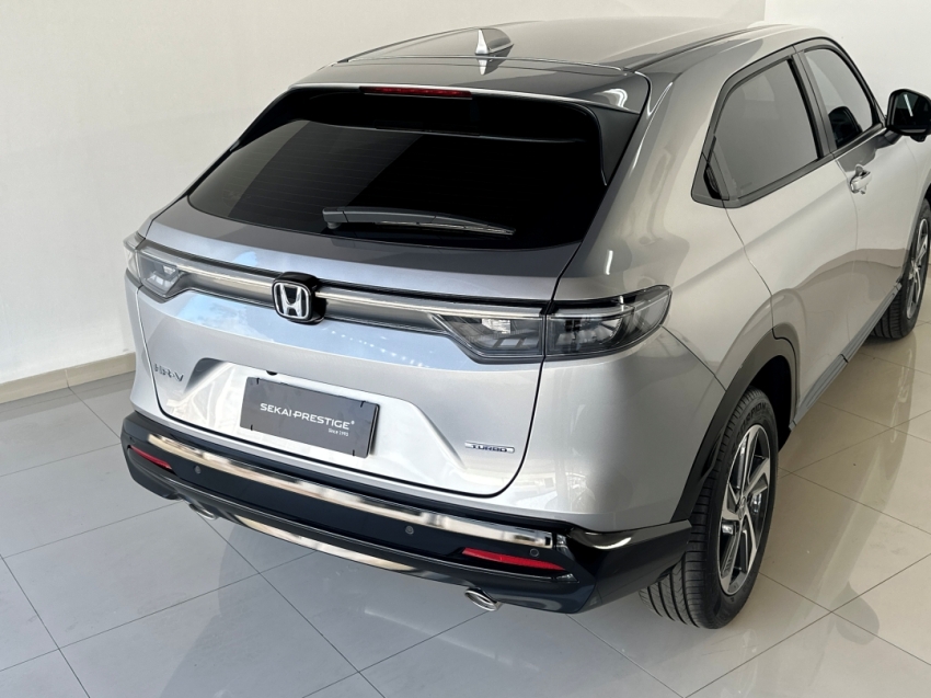 honda hrv touring 2025