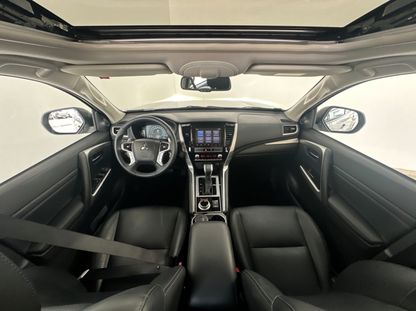 mitsubishi pajero sport hpes 2024