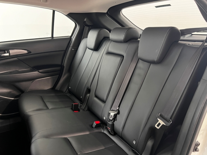 mitsubishi eclipse cross hpes 2025