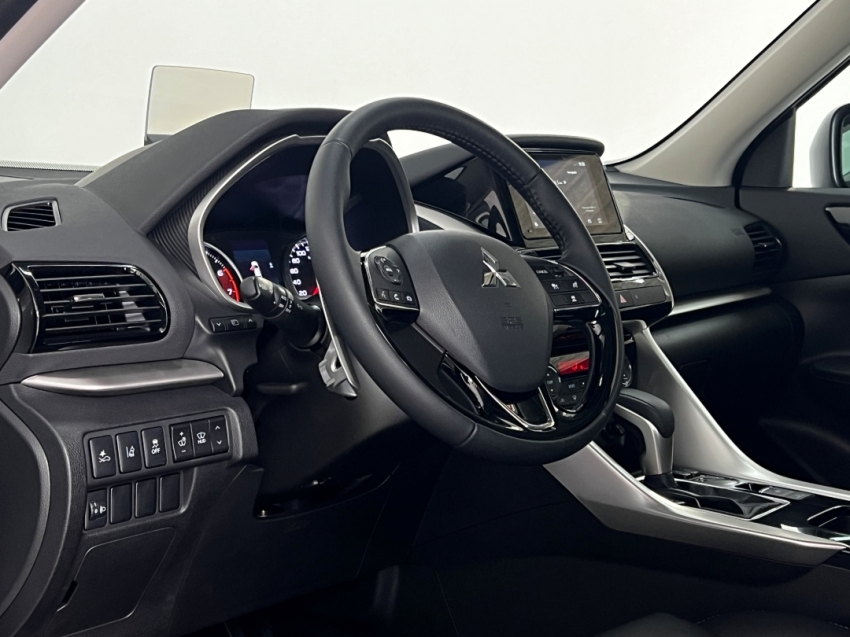mitsubishi eclipse cross hpes 2025