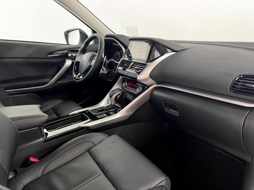 mitsubishi eclipse cross hpes 2025