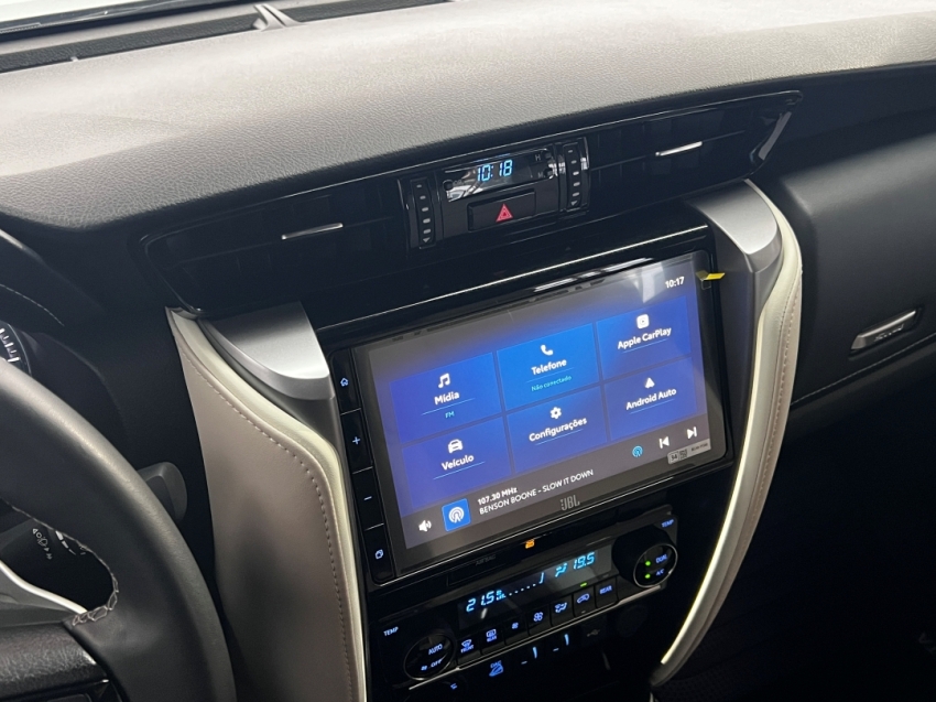 toyota hilux sw4 diamond 2024
