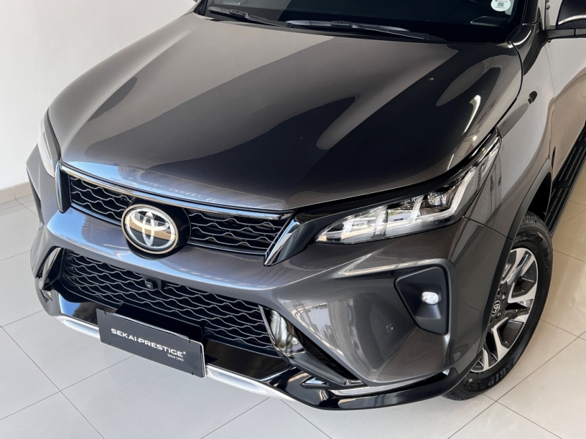 toyota hilux sw4 diamond 2024