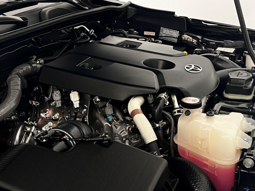 toyota hilux sw4 diamond 2024