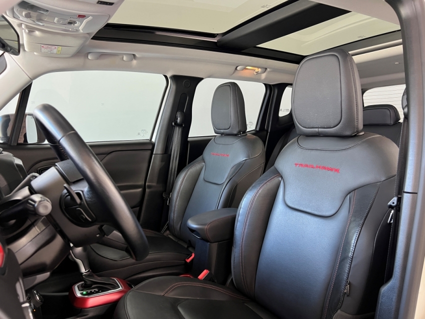 jeep renegade trailhawk