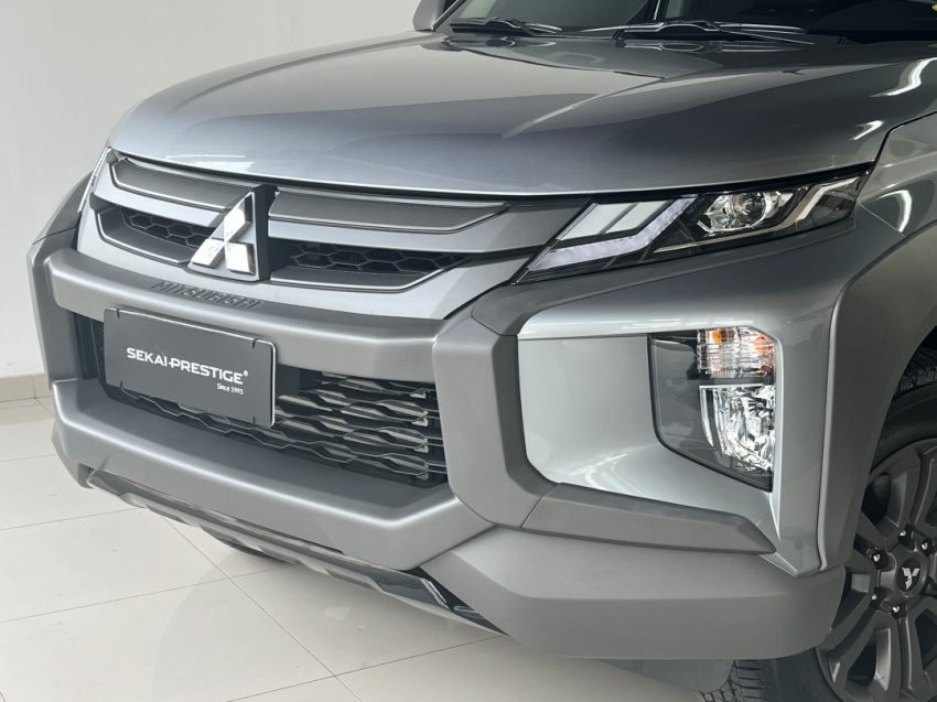 mitsubishi l200 triton sport outdoor plus 2025